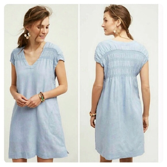 Anthropologie Dresses & Skirts - Anthropologie Maeve smocked chambray dress S